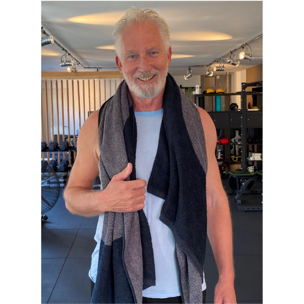 Foto van een senior in een fitnessruimte in Maarssen